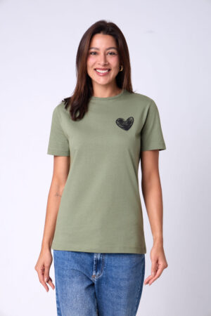 CAMISETA - MÃOS DE AMOR